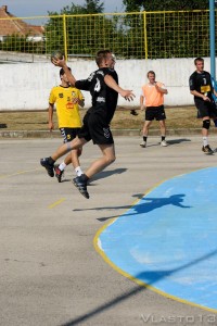 286752_10151012940431752_1941594385_o