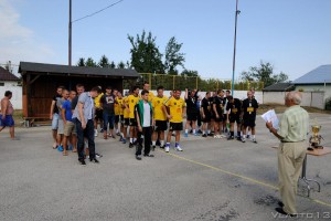 286752_10151012940441752_717245850_o