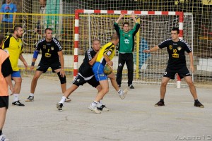 286842_10151012835056752_128273510_o