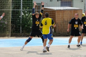 328103_10151012870136752_27497434_o